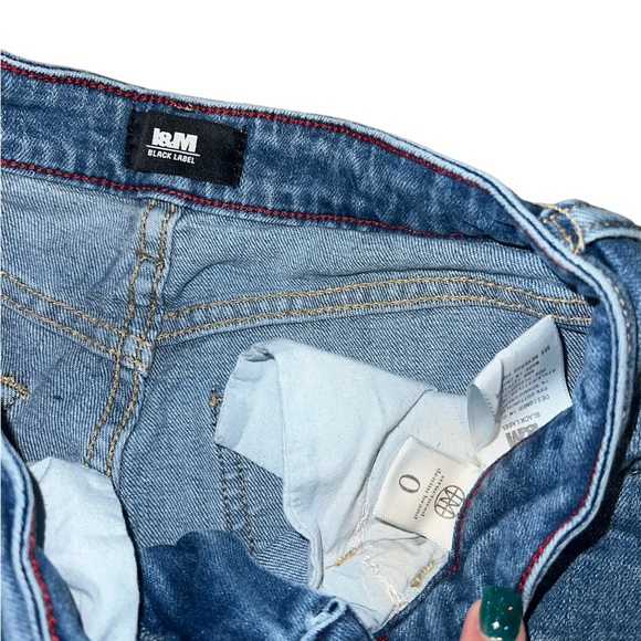 Jeans - Picture 3 of 4